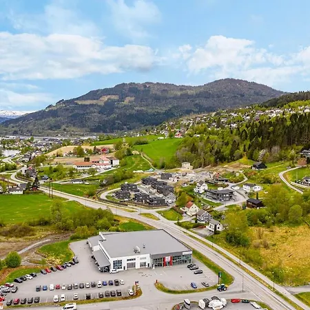 Koslig Hus Med Hage Sentralt I Dom wakacyjny